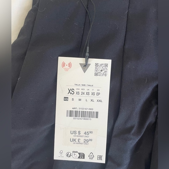 Zara Black Pleated Skirt - Picture 2 of 6